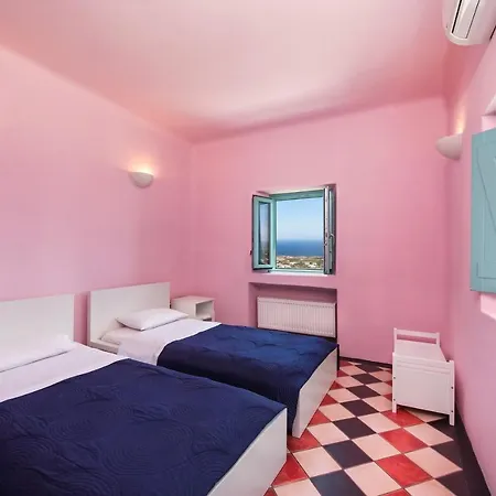 Center Apartment *